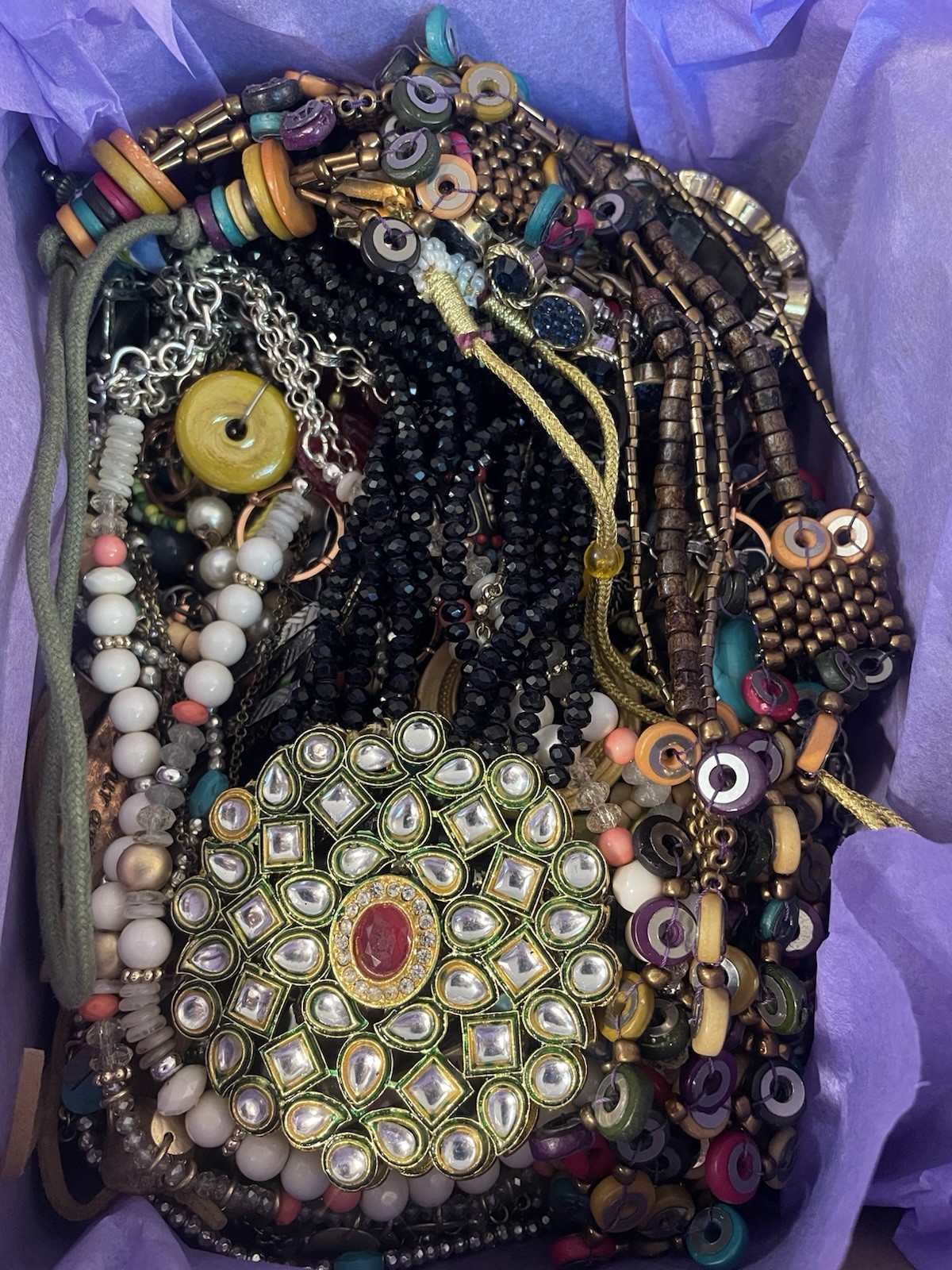 Lot 86 Vintage To Now Jewelry To Wear Sell Or Repurpose – 5.5 Lbs