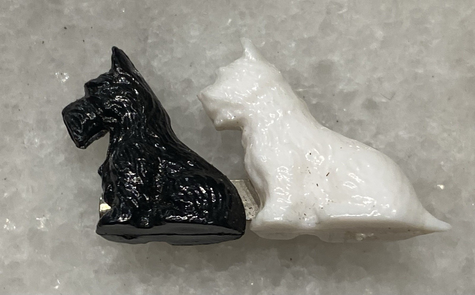 Vtg 1940s/50s Celluloid Scottie & Westie Dog Brooch Pin – Made In Great Britain