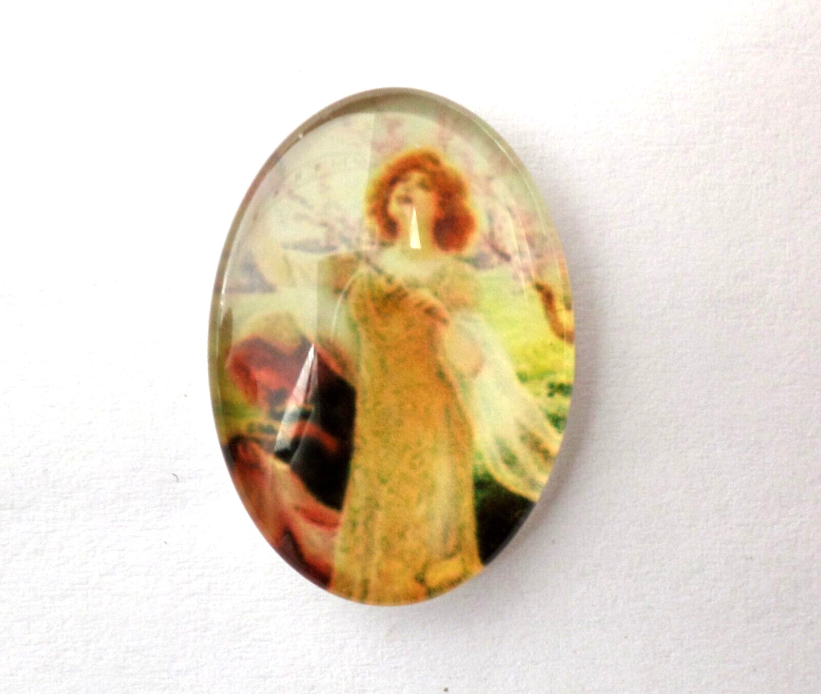 10 of 25x18mm Glass Victorian Art Deco Women Cameos, 5 Different Scenes, Nice