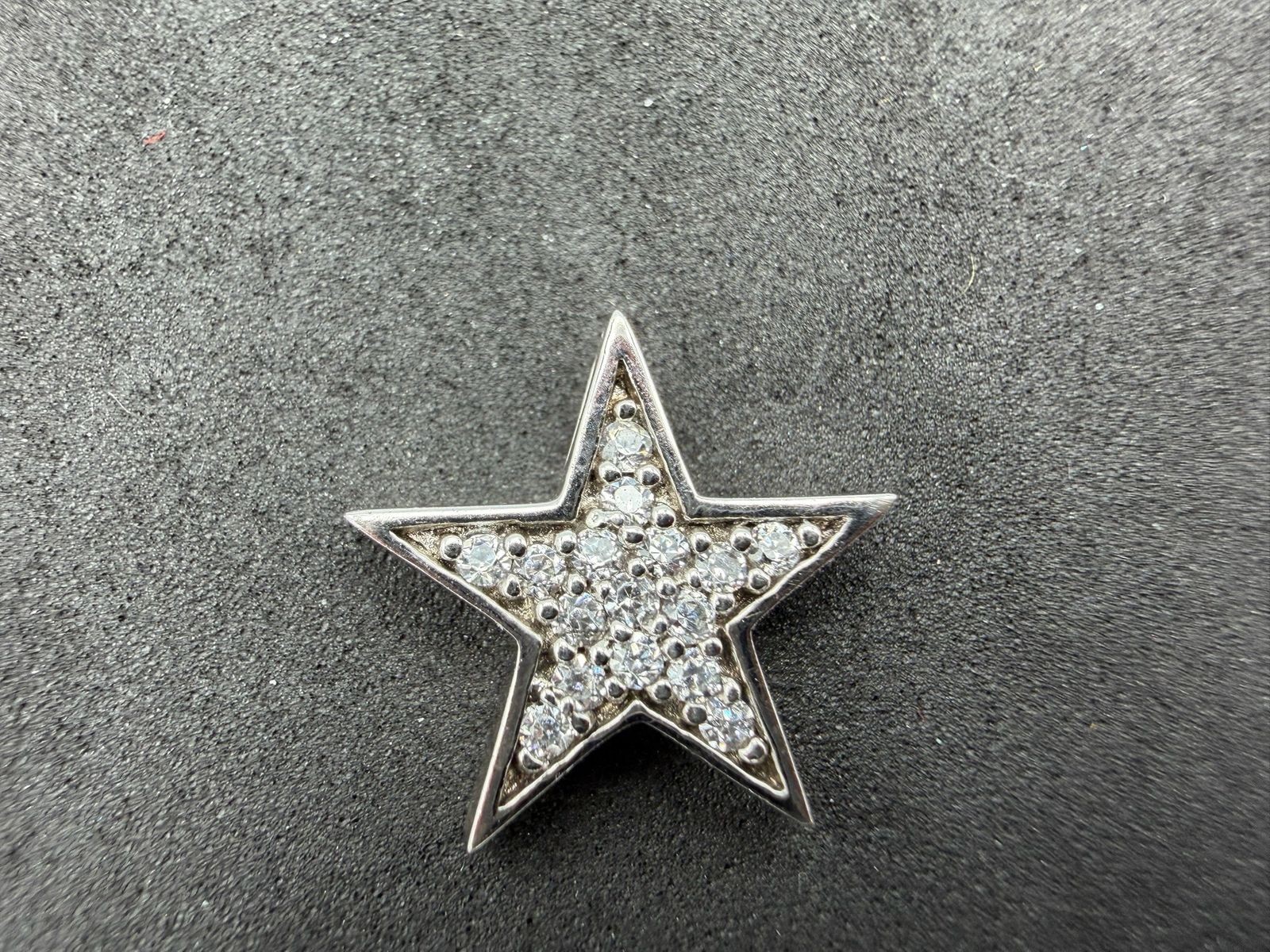 1.64g Vintage Sterling Silver 925 Star Pendant Sparkling Clear Accents M
