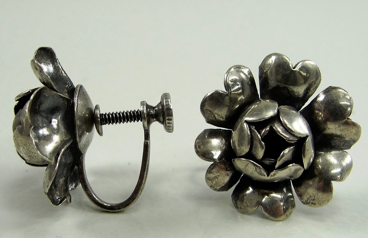 Vintage Sterling Sterling Flower Earrings Screw Back None Pierced Ears Handmade