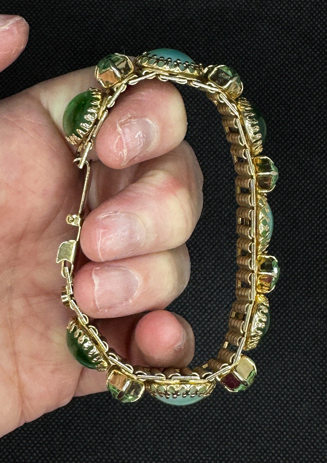 Vtg Green Oval Cabochon Bracelet Round Lt Green Rhinestones Glow Under UV Gold