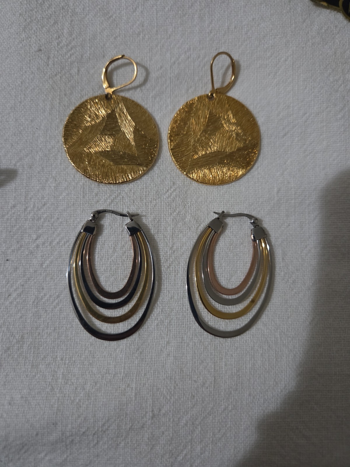 Vtg Joan Rivers Classics Collection Gold Tone Earring Lot 2 Pairs Hoop & Disc