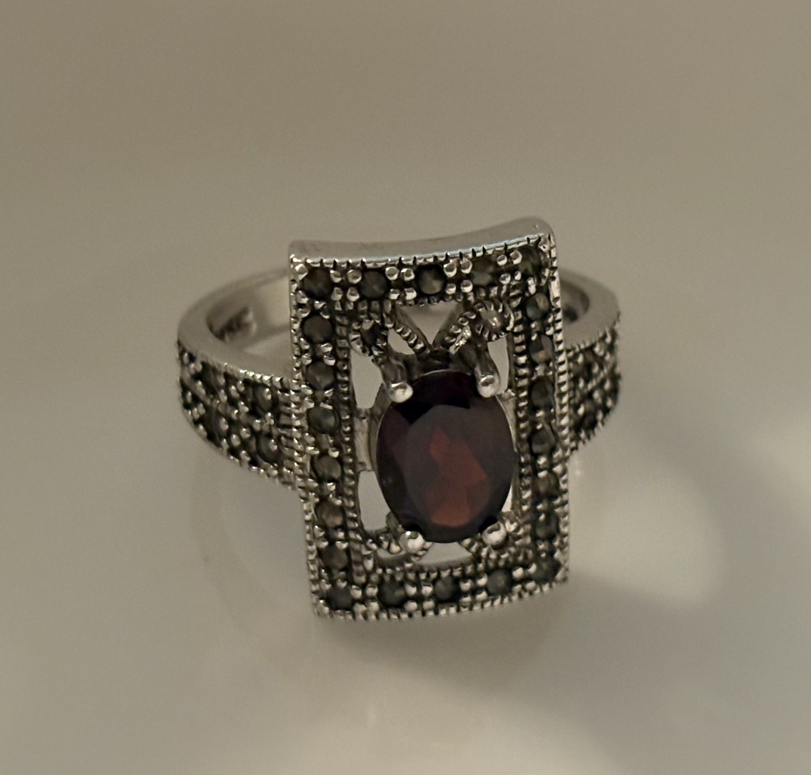 Sterling Silver Art Deco Garnet & Marcasite Filigree Ring Size 7