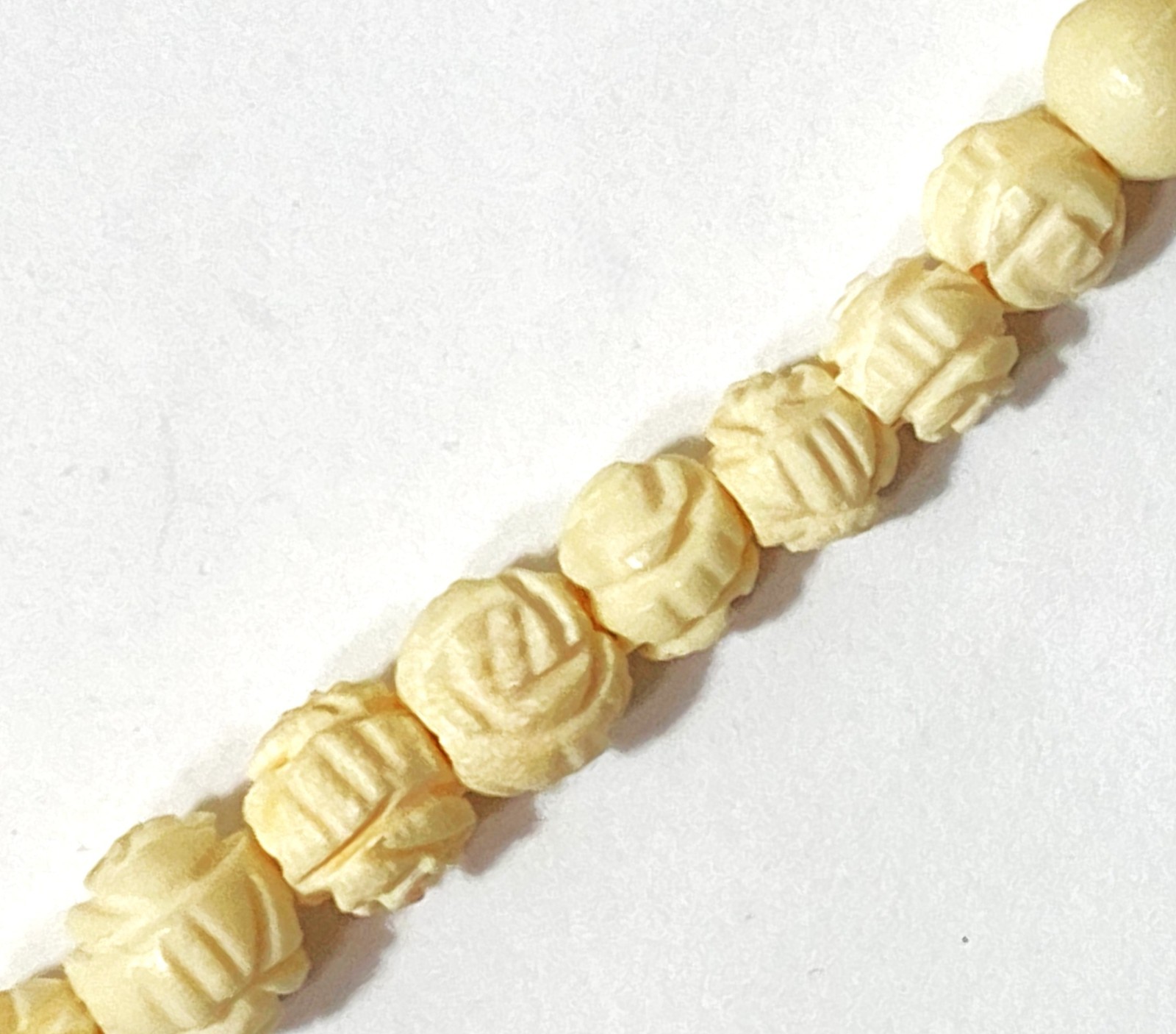19″ Bovine Bone Necklace 29-Carved Rose, 50-Smooth Graduated Beads 4mm-22mm