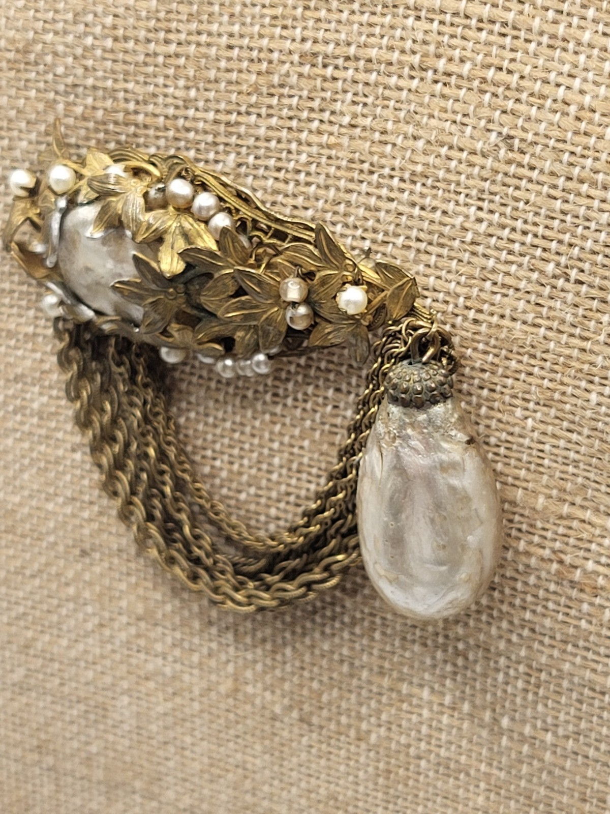 Signed MIRIAM HASKELL Art Nouveau Gold Plate Filigree Baroque Faux Pearl Brooch