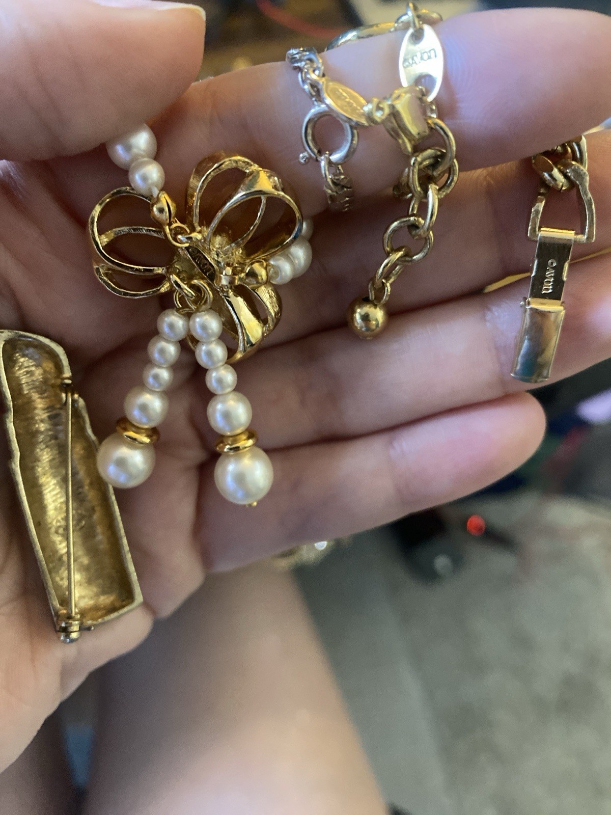 Avon 13 Pieces And 1928 3 Pieces 1 Unknown 17 Pieces Total