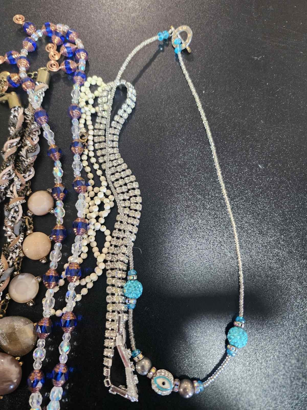 Vintage jewelry set of 21 in vintage purse