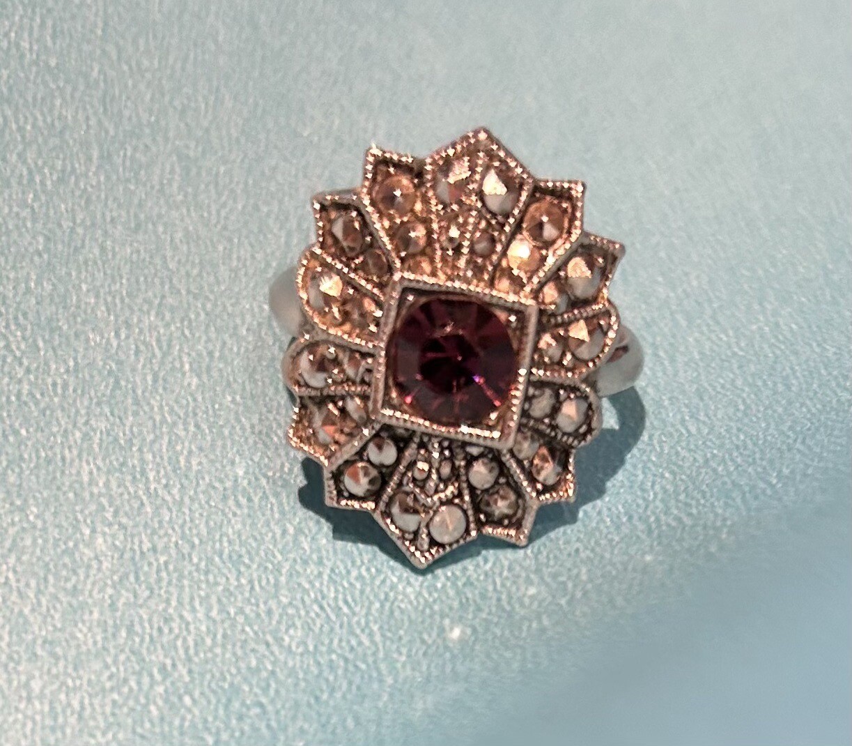 Beautiful Vintage Silver Tone Faux Faceted Amethyst And Marcasites Ring sz 7