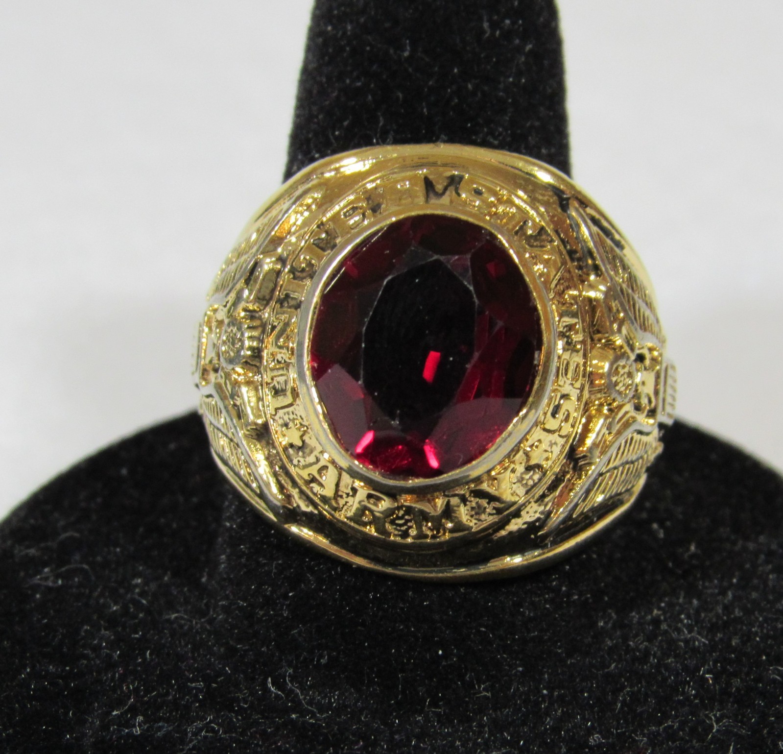 Vintage Men’s US Army Red Stone Ring 8 KT Gold – H.G.E. Size 10 1/4, 10.7 Grams