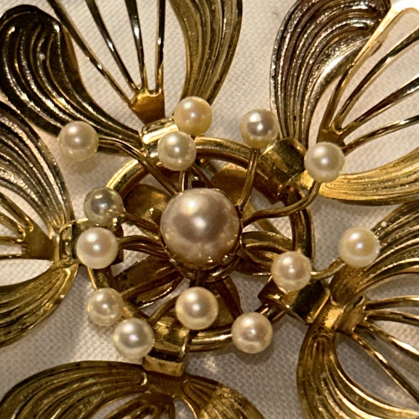 Imperial Pearl Syndicate IPS 12K GF Akoya Japan Pearl Floral Brooch Vintage 40’s