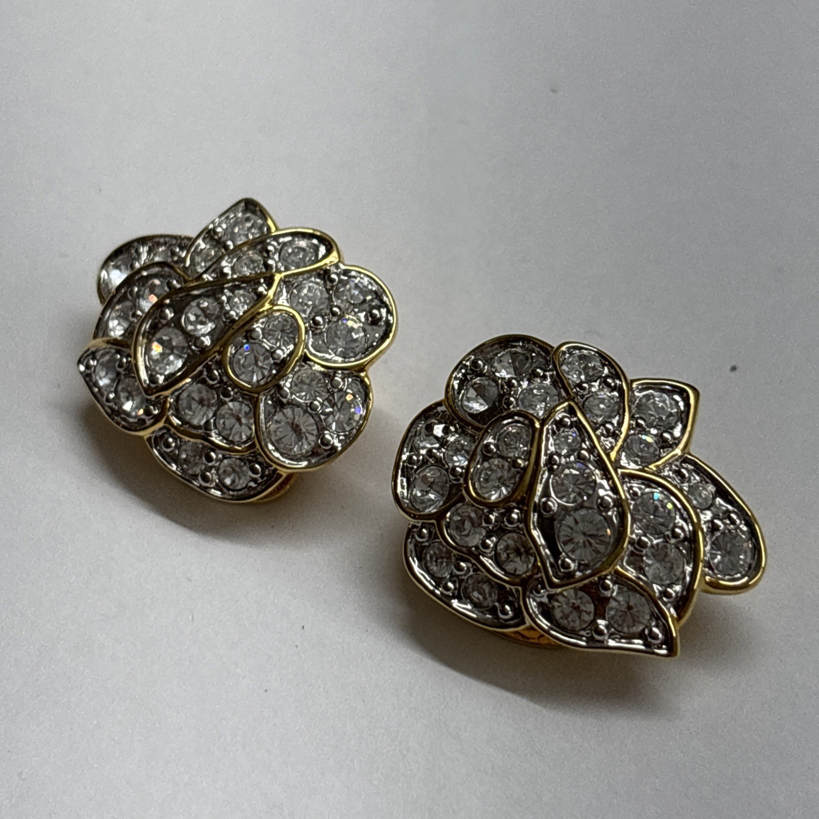 NOLAN MILLER PAVÉ CRYSTALS GOLD PLATED ROSE FLOWER CLIP-ON EARRINGS-NWOT-1″