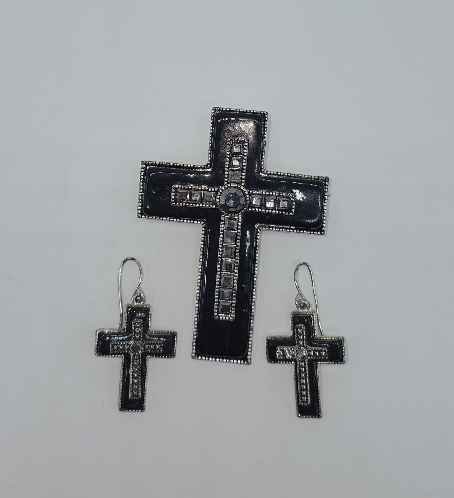 Cross Pendant Brooch Matching Earrings Siver Tone Black Rhinestones