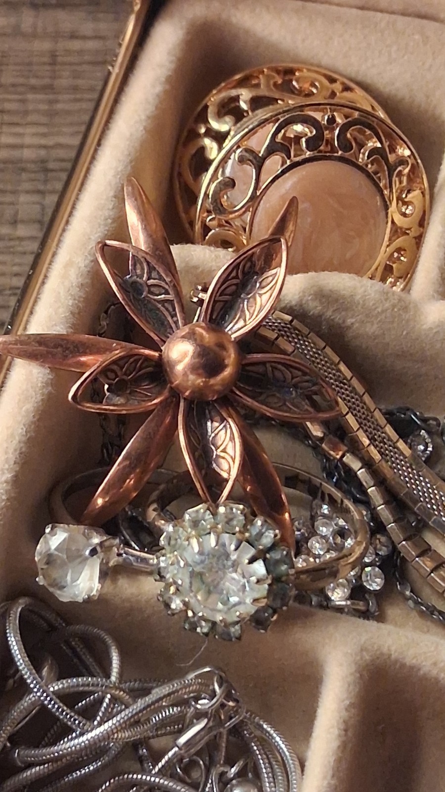 Vintage Estate Jewelry Lot Ussr Laquer Box 18kt H.G.E🔥🔥 Cameo
