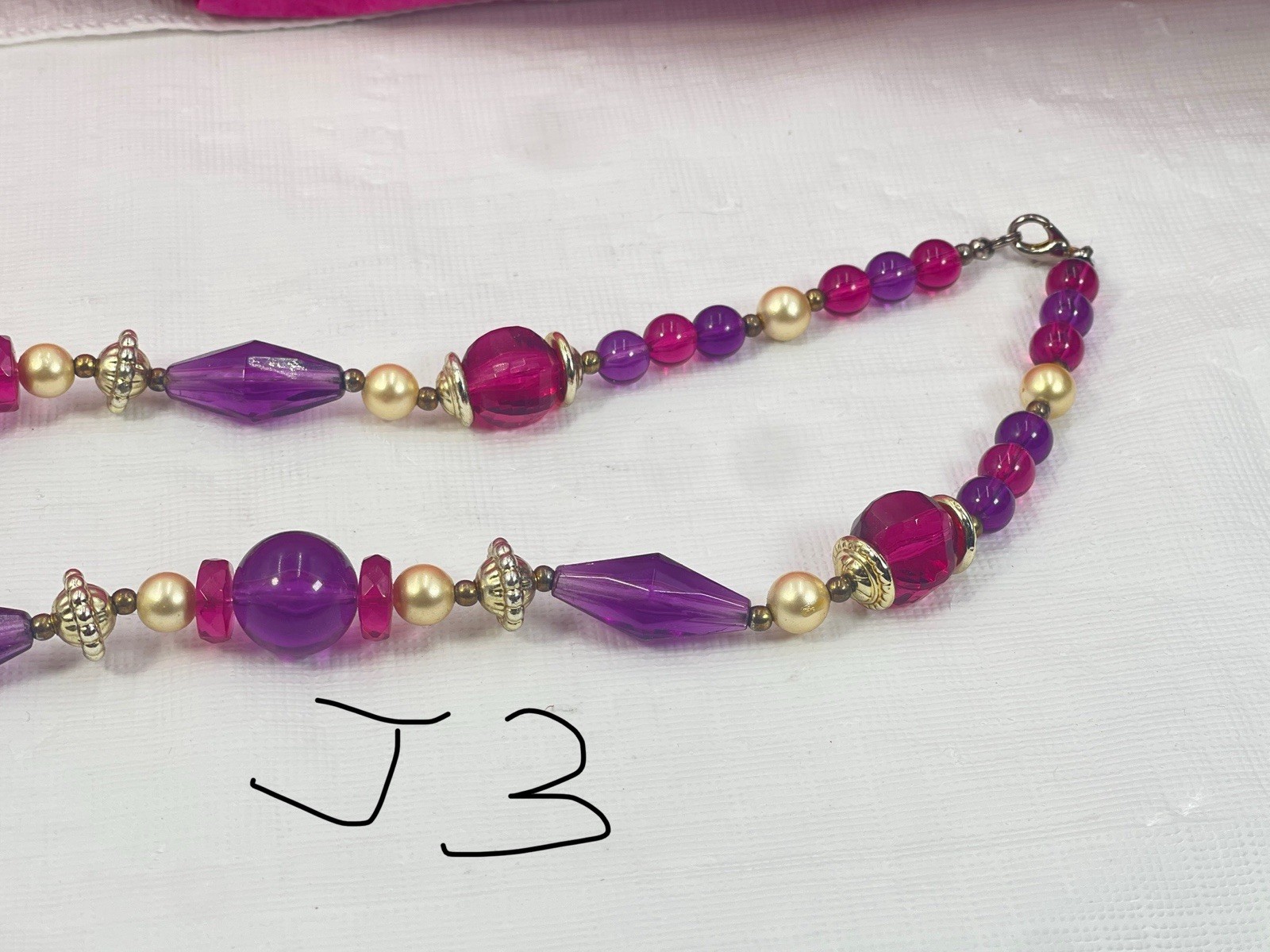 Vintage Bright Purple Pink Beaded Necklace Thick Lucite Gold Tone Spacers