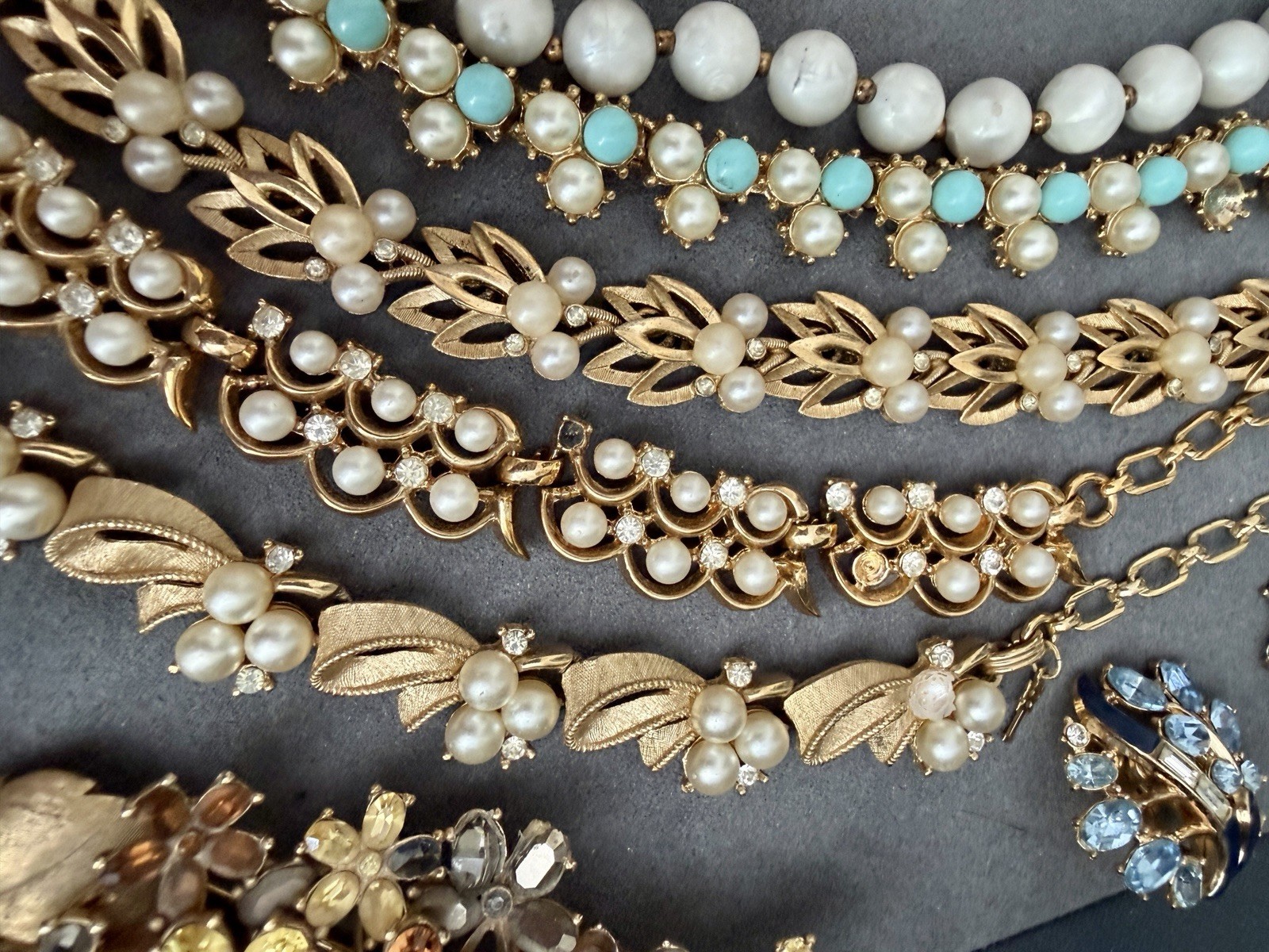 Vintage 100% CROWN TRIFARI Jewelry Lot Missing Stones Minor Repairs 38 Pieces