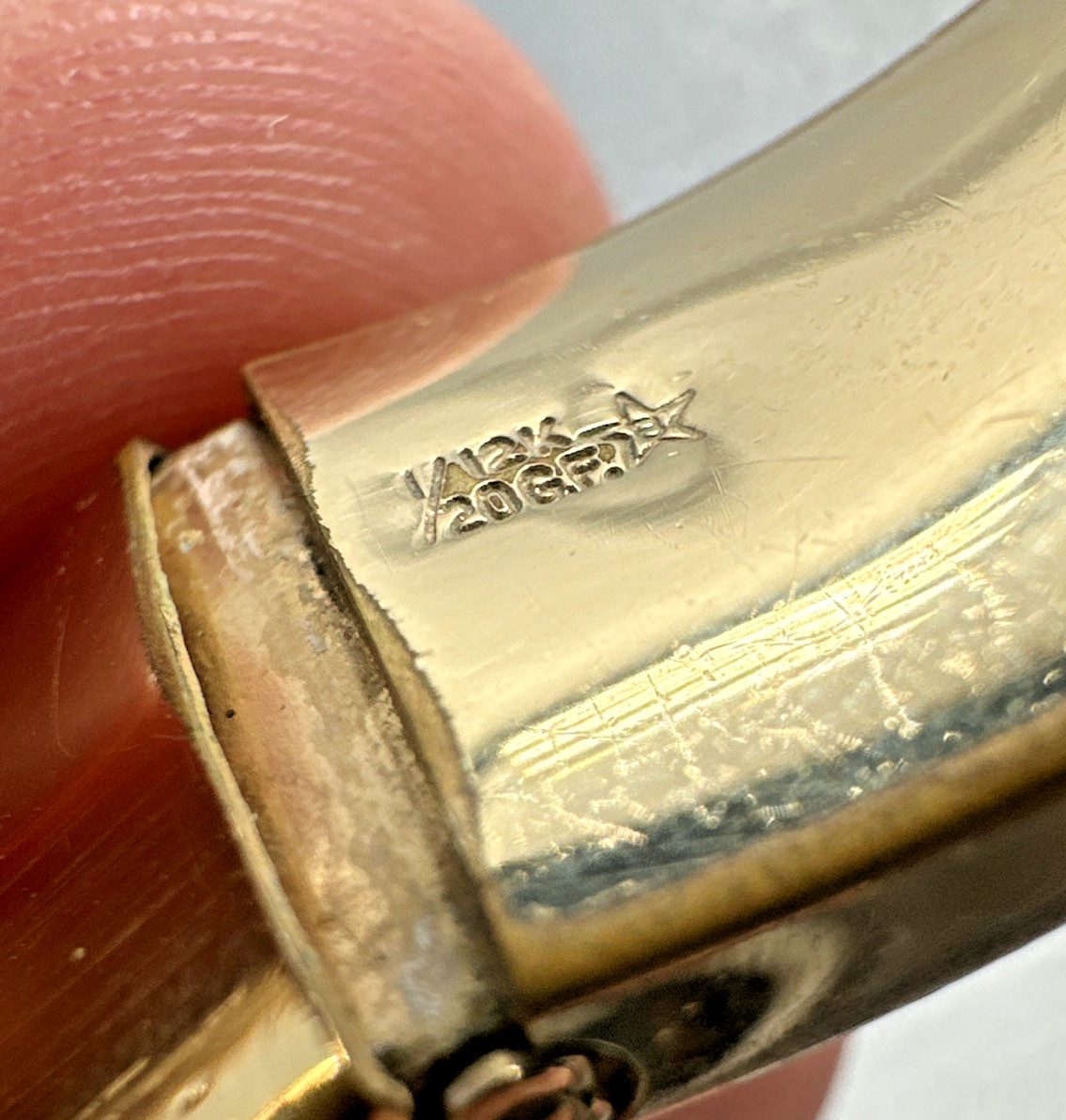 Vintage B.A. Ballou 1/20 12K Gold Filled Cuff Hinged Bracelet 22.3g, 12mm Sz 6.5
