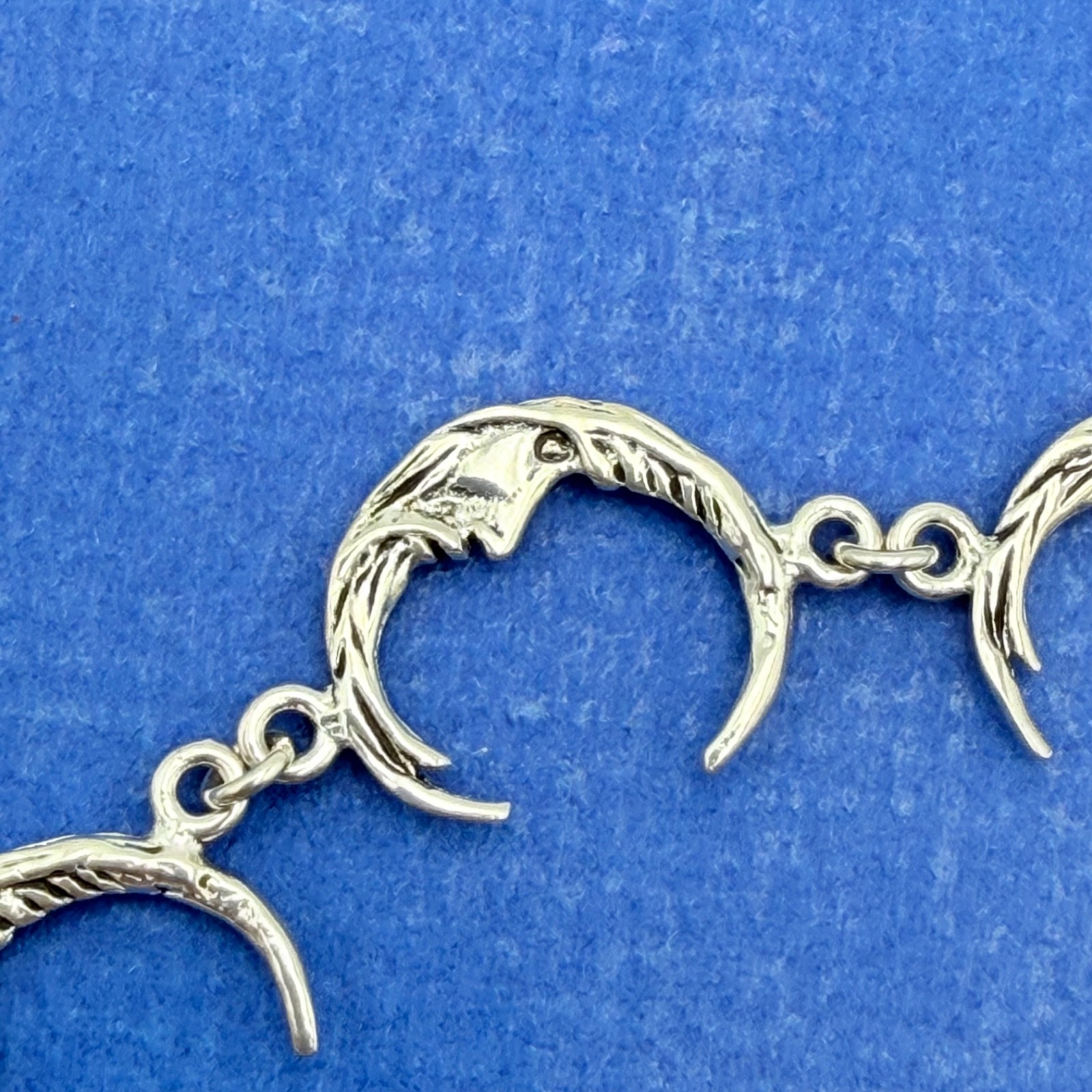 Vintage Sterling Silver 925 Crescent Moon Chain Bracelet Size 7″ New Old Stock