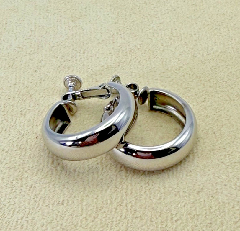 Vintage Classic Napier Chunky Hoop Clip On Earrings Polished Silver Tone