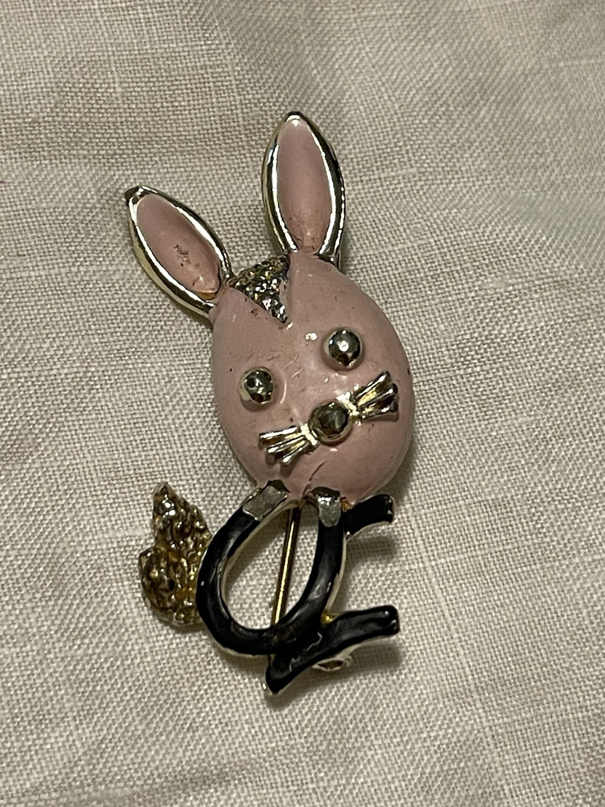 1940s Hollywood Gold Toned & Enamel Rabbit Brooch