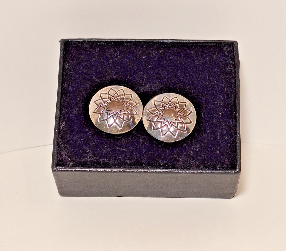 Vintage Van Horne Sterling Silver Starburst Clip-on Earrings