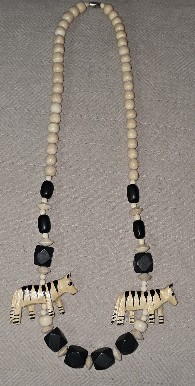 Vintage 70s 80s Carved Wood Zebra Safari Necklace Ethnic Tribal Screw Clasp