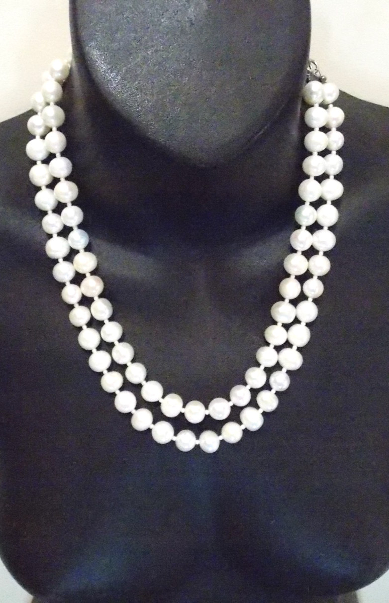 VINTAGE CERESE D SIGNED TWO STRAND ROUND WHITE PEARL NECKLACE