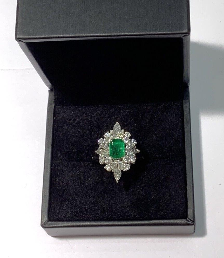 18K White Gold 1.88ctw Rectangular Cut Emerald & H/VS Mixed Cut Diamond Ring