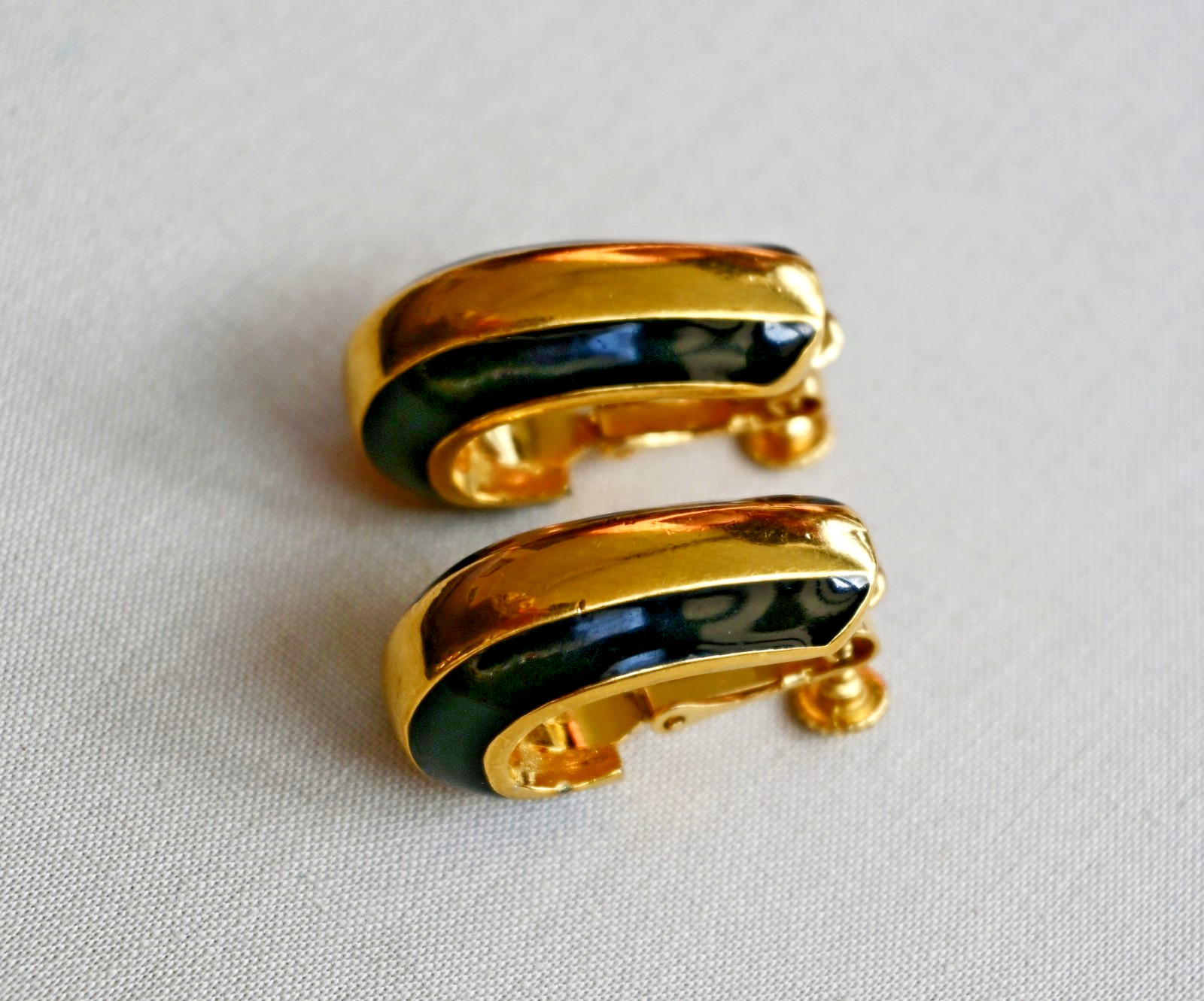 Vintage Napier Black Enamel Gold Tone Clip On Earrings Signed