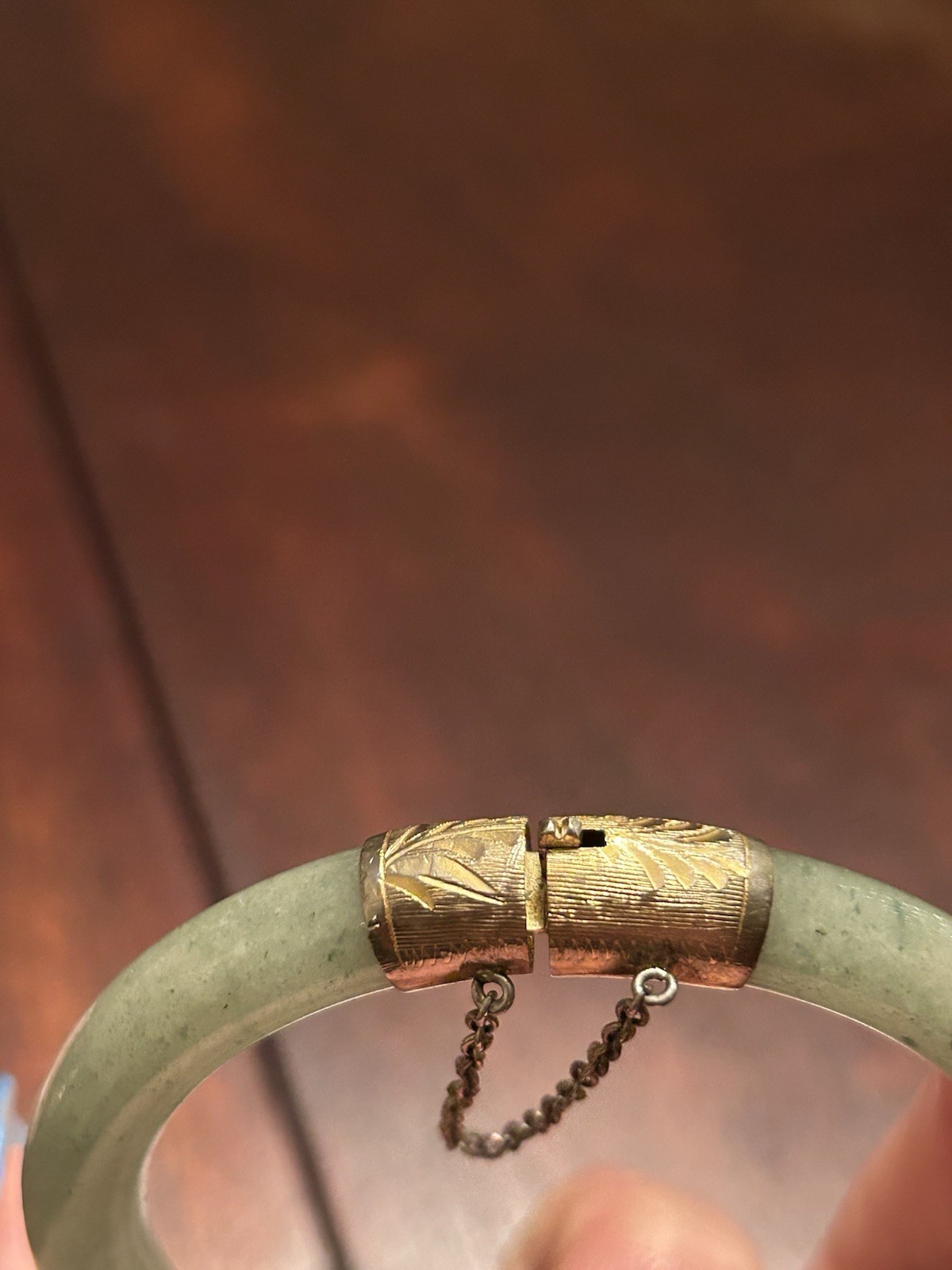 Vintage Chinese Nephrite Jade Hinged Bangle Bracelet Gold Tone Clasp
