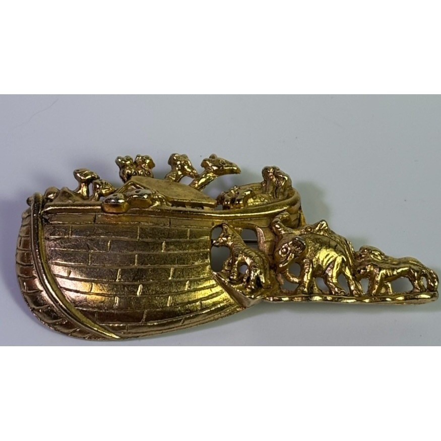 Brooch Gold Tone Noahs Ark Animals Heavy Vintage Piece Intricate Detail