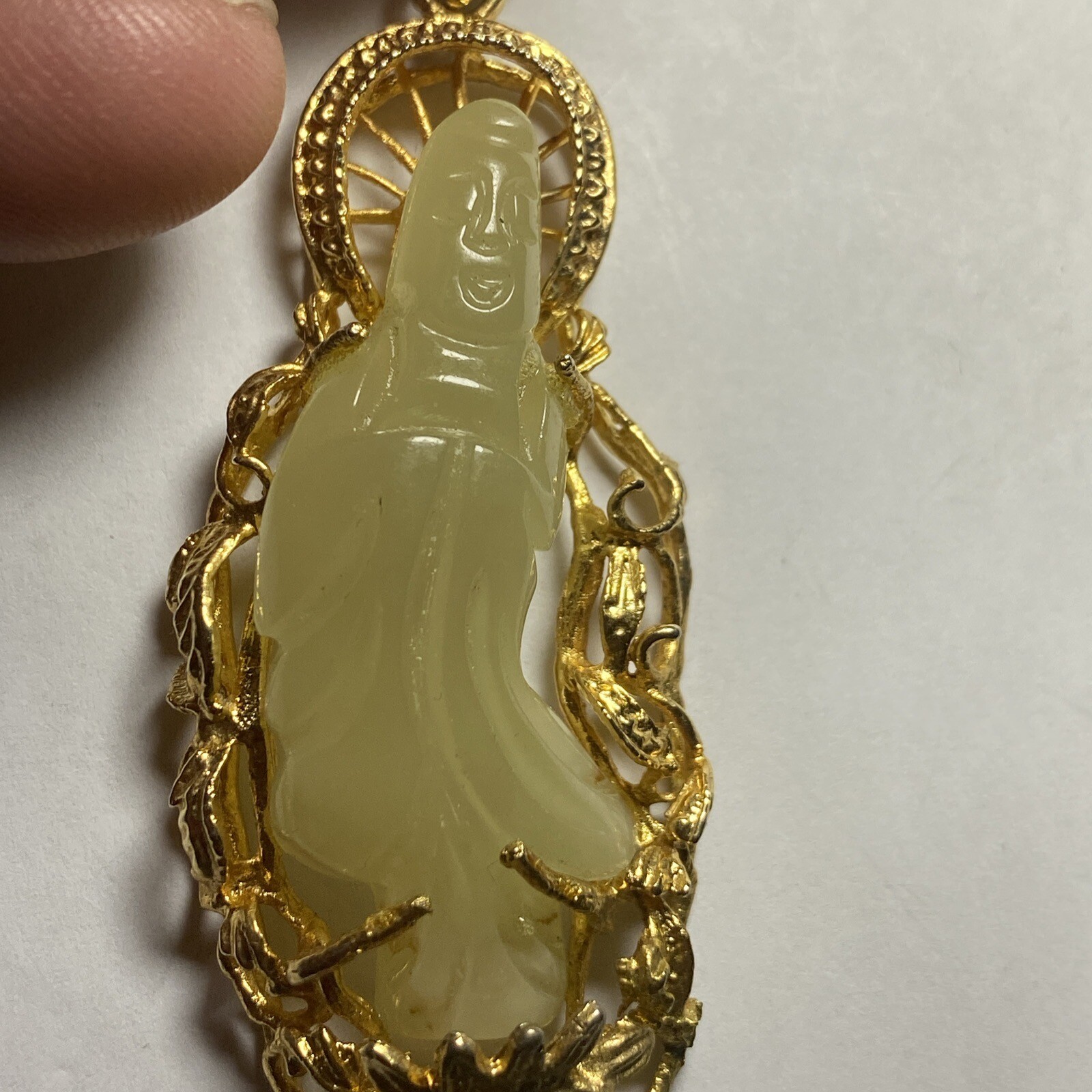 Hobe Necklace Green Jade Buddha Guan Yin Vintage Unused Natural Jade