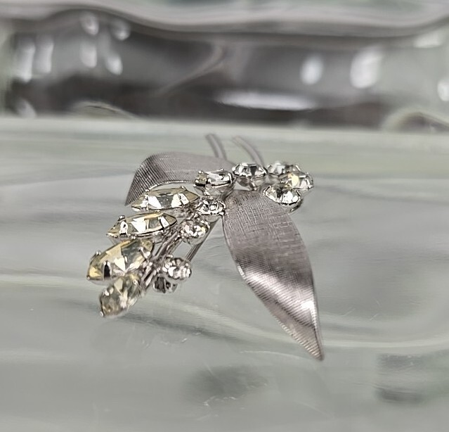Vintage 925 Sterling Silver Clear Rhinestone Flowers Plant Brooch Pin #1