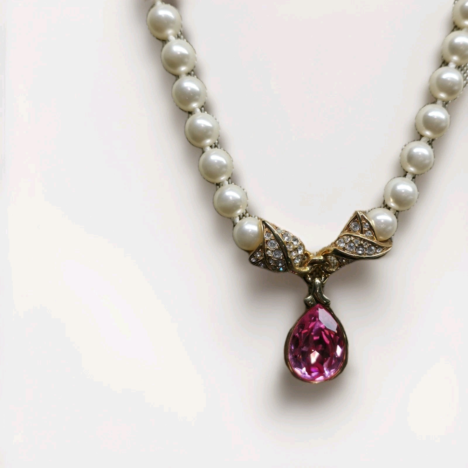 Vintage Swarovski Jeweler’s Collection Stunning Pearl & Crystal Drop Necklace