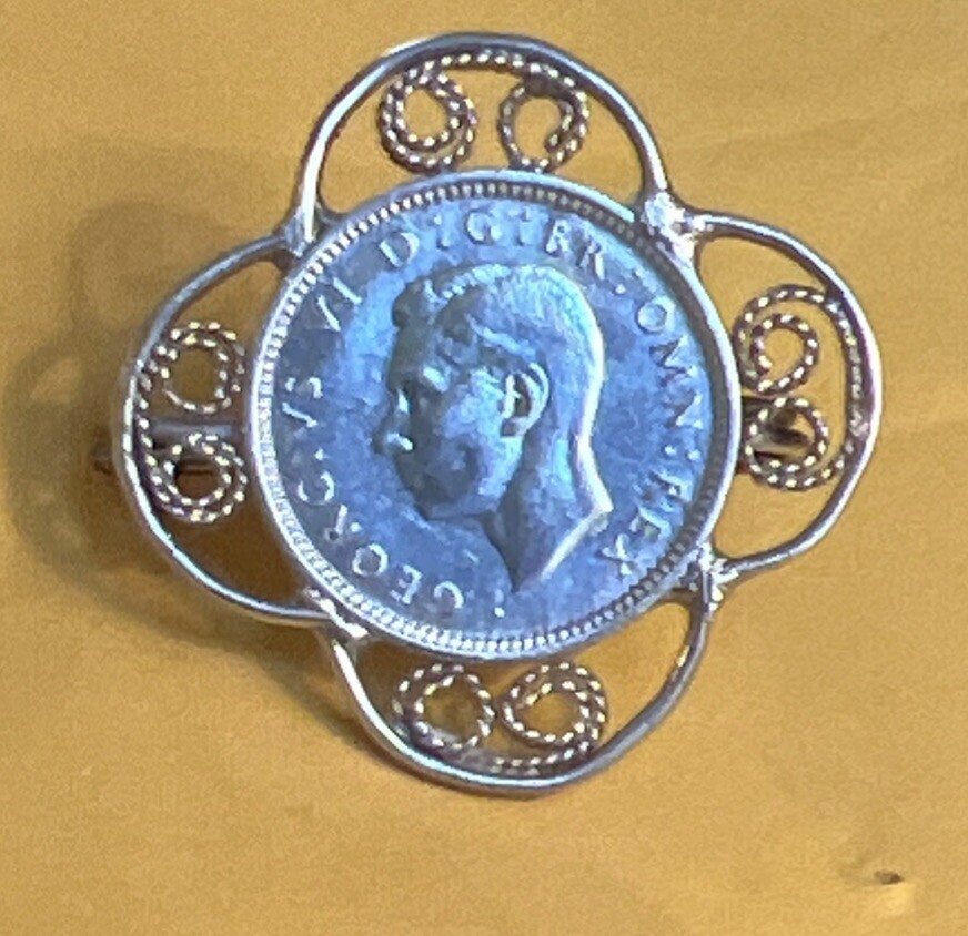 King George VI Sterling Filigree Coin Brooch Pin. England