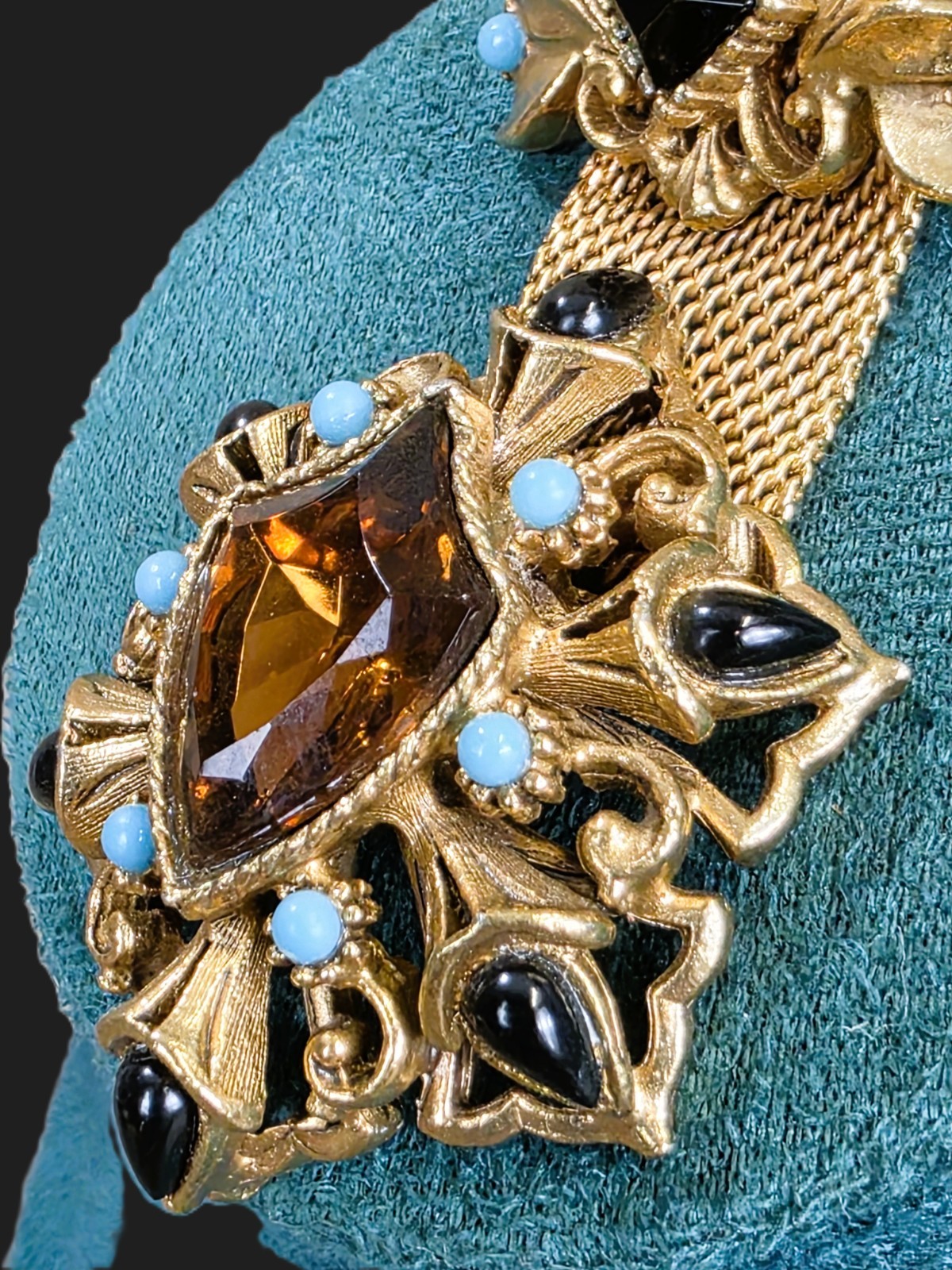 Vintage FLORENZA Rhinestone Heraldic Brooch Mesh Ribbon Pin