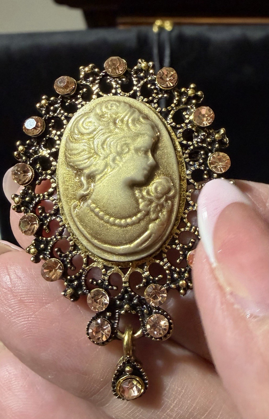 Antique Looking Cameo-Peach Crystals Broach Style Necklace On Rope 24 Inch
