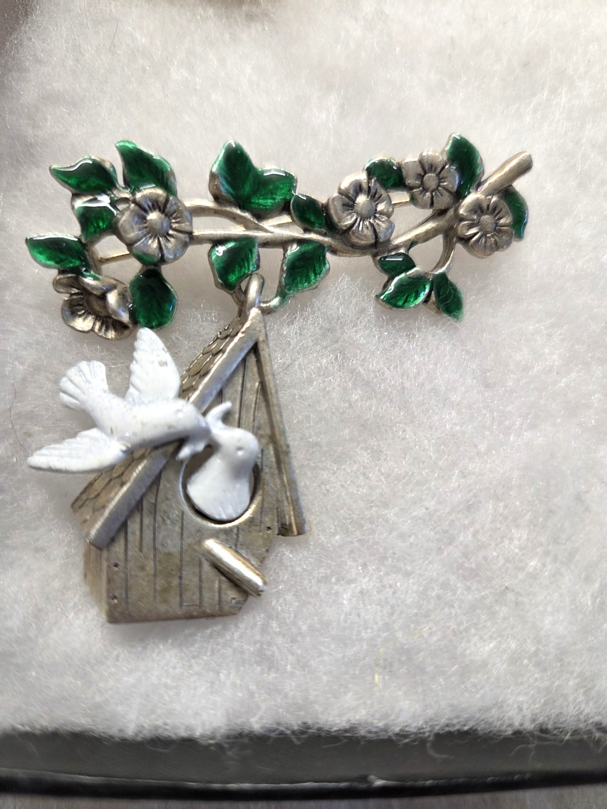 Vtg nos Danecraft silver tone enamel Branch Birds House Pin