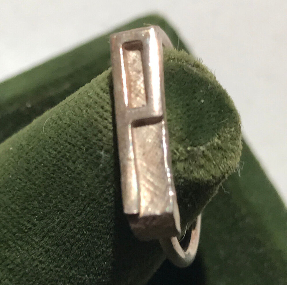 Vintage Sterling Silver Stamped Typebar Monogram “P” Ring Size 6 ADJUSTABLE