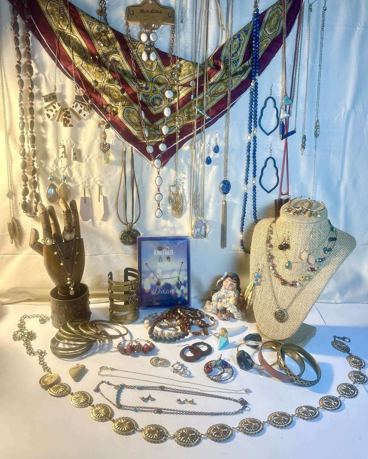 Southwestern/Boho/Gold-tone Jewelry Lot 85+ Piece, Vintage/Modern/Estate