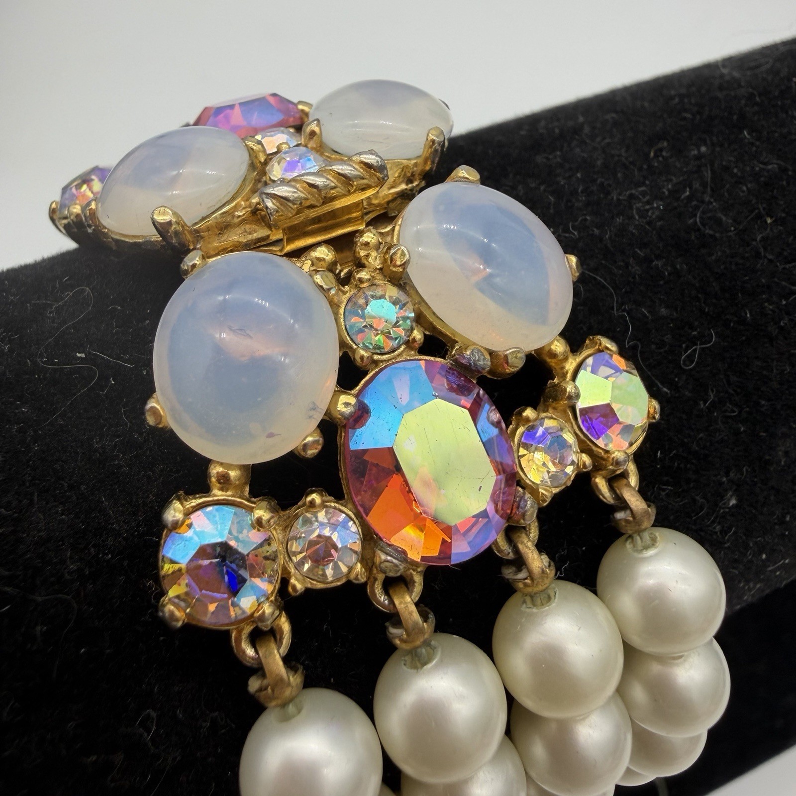 VTG SCHIAPARELLI Signed Bracelet Opaline Pink AB Faux Pearl Statement Rare