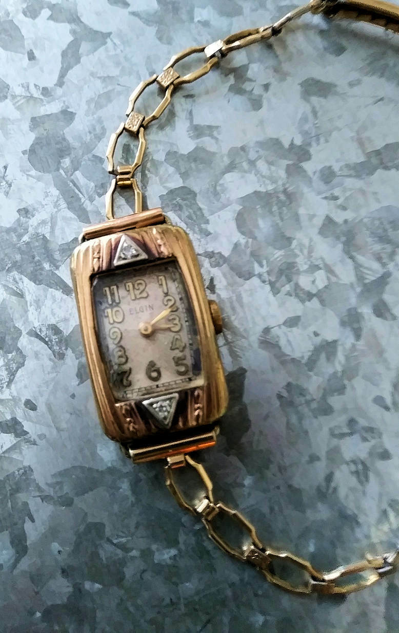 Vintage Elgin Ladies Watch “Art Deco” 1935 W/ Celluloid case