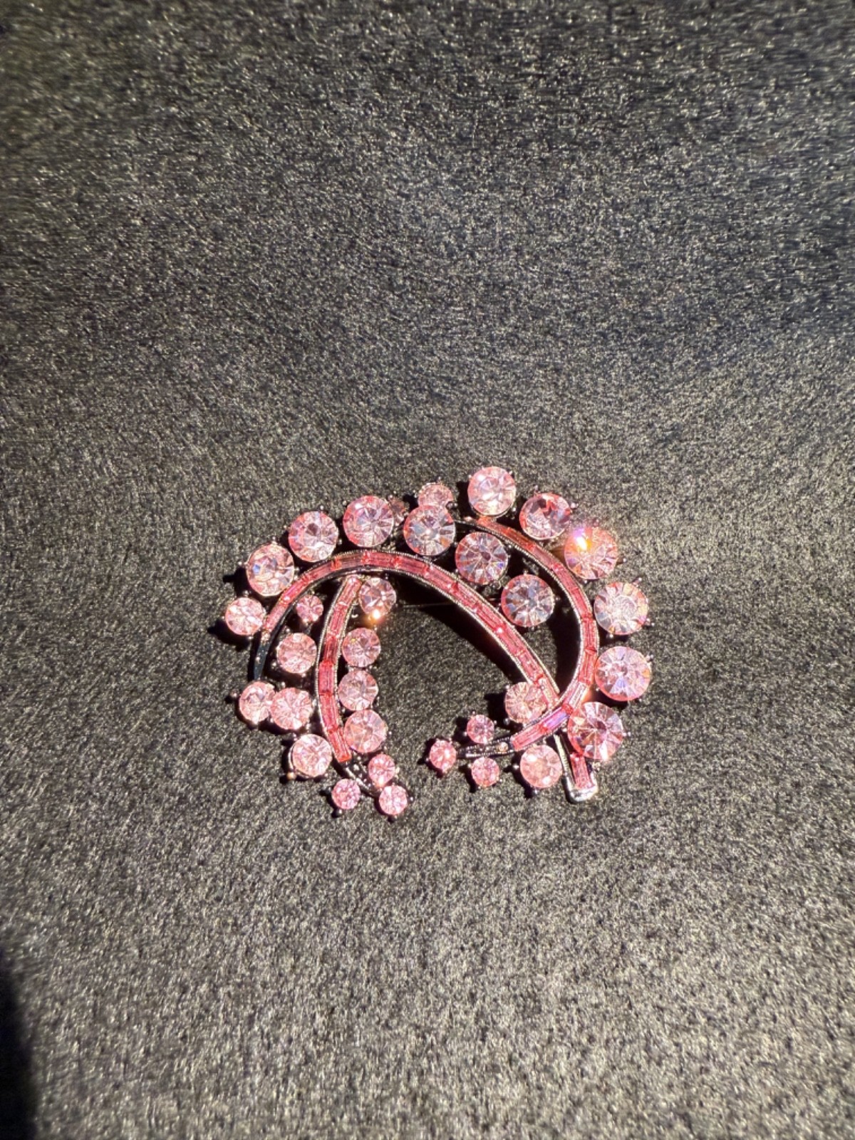 Vintage Ruby Red AB Rhinestone Cluster Brooch Pin 1.5″ Floral Starburst