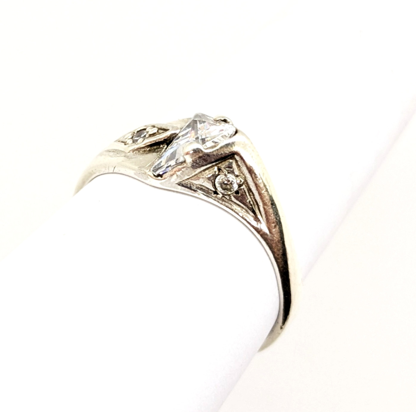Vintage Elegant RING Silver 925 with Bright Stone -size: 10.5US (20mm) Ukrain#38