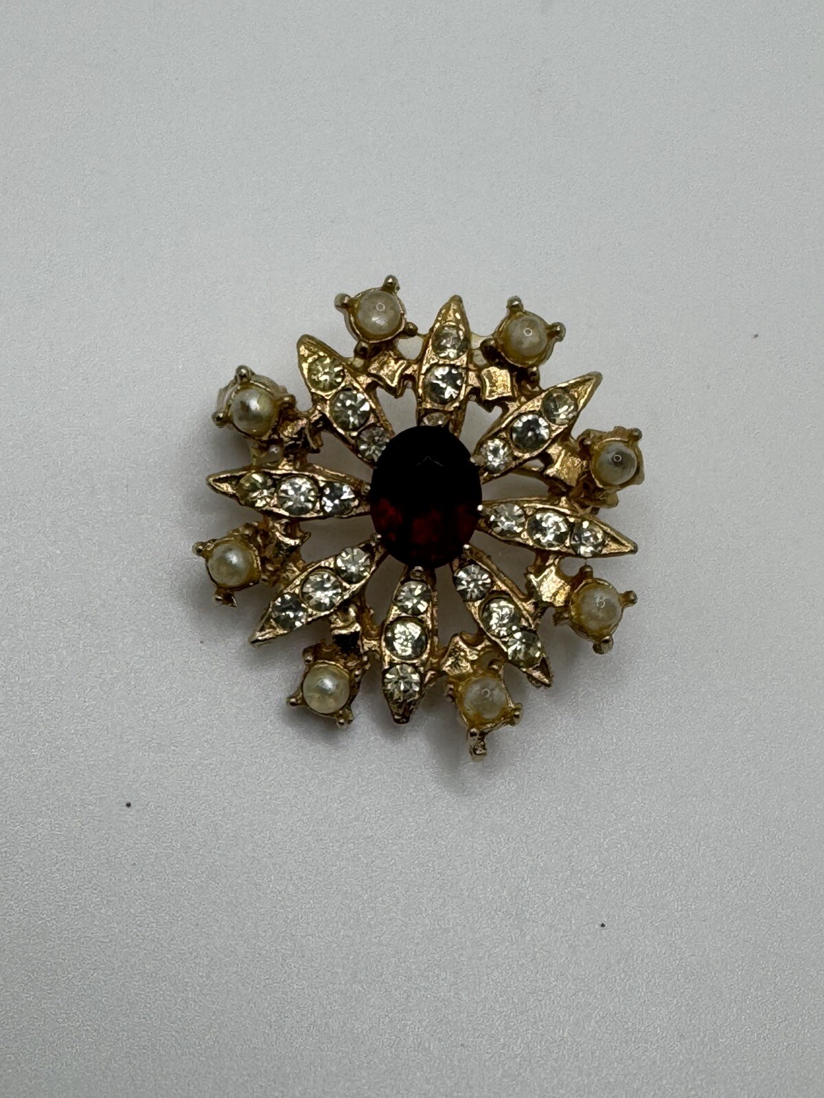 STARBURST FLOWER PIN BROOCH VINTAGE FLORAL CRYSTAL RHINESTONE RETRO ESTATE