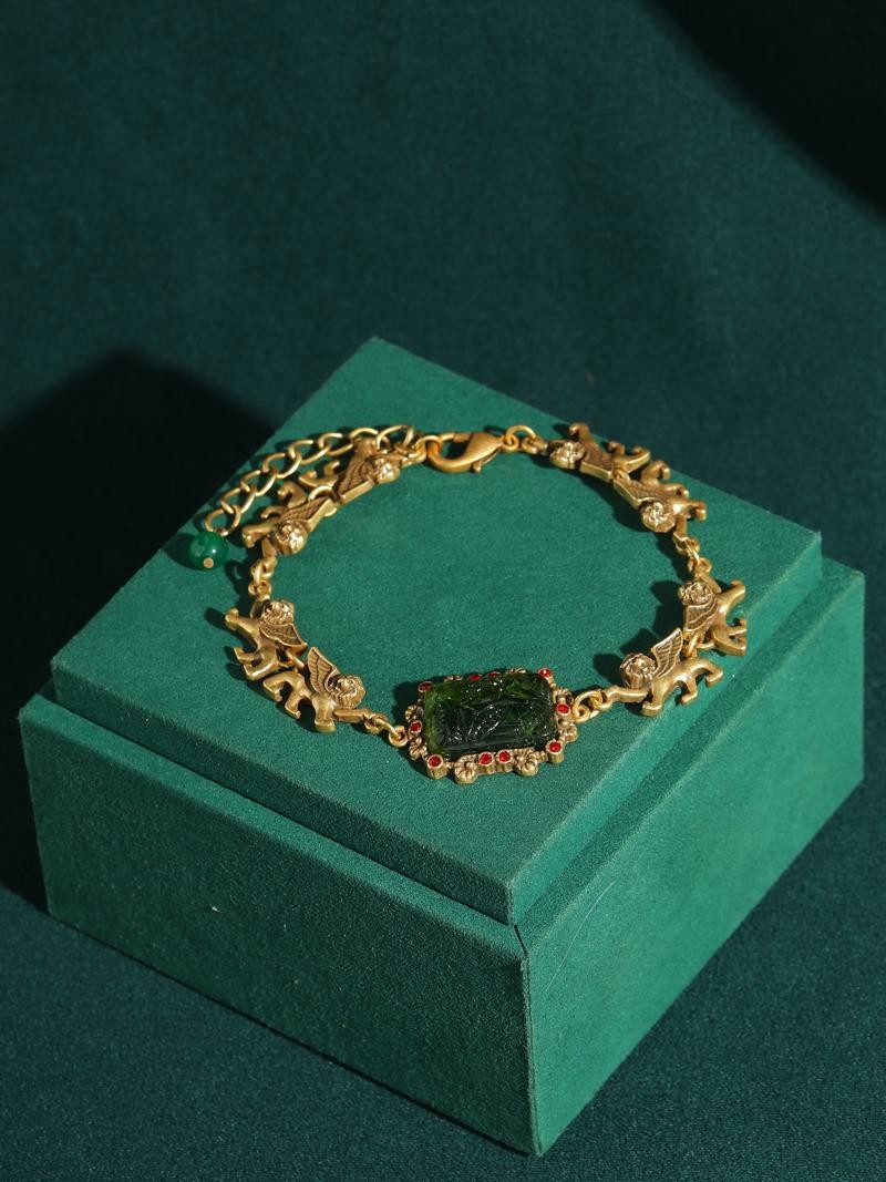 Vintage Green Glass Bracelet Charm Lion Woman Gold Plated Luxury Designe Jewelry