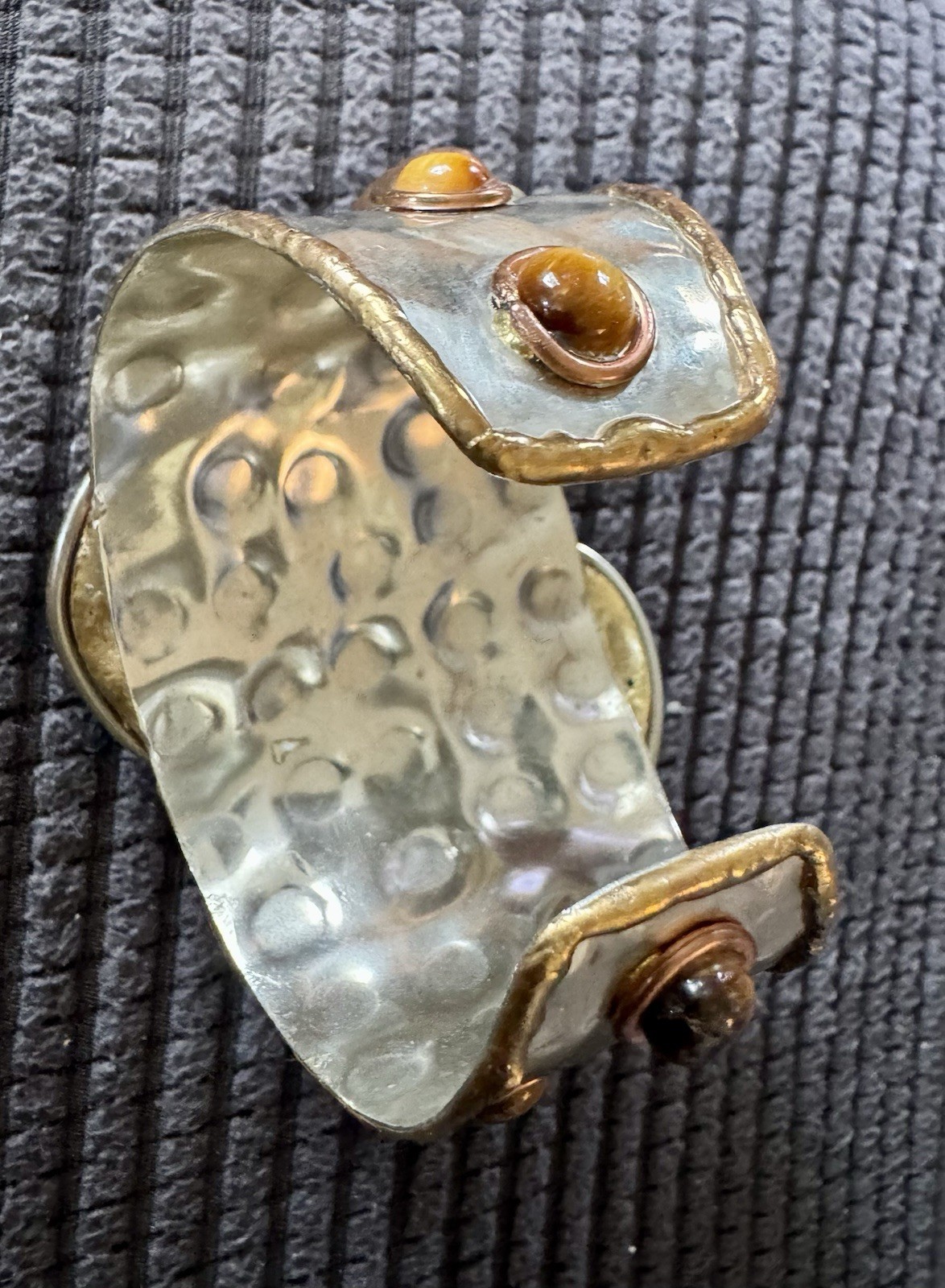 Vtg Wide Hammered Silver Copper Bronze Cuff Bracelet Tiger’s Eye & Gems 64gr