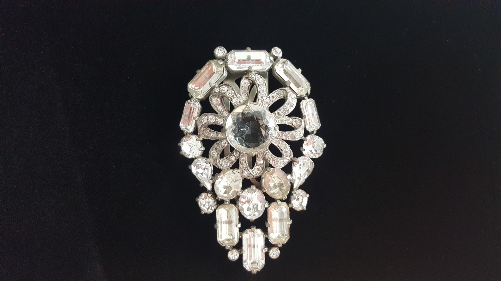 Vintage Eisenberg Original Signed Clear Rhinestone Dress Clip Art Deco Pot Metal