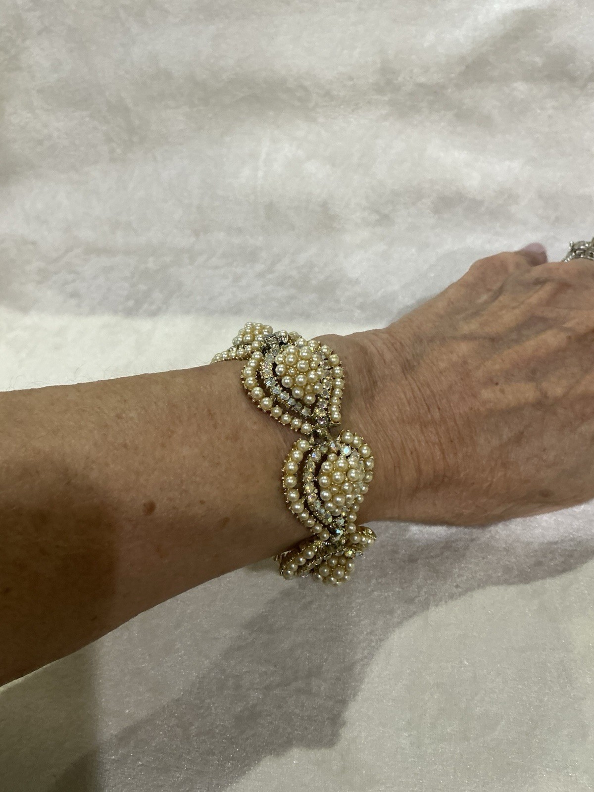 KRAMER, CORO PEGASUS, EMMONS. 3 GORGEOUS BRACELETS!! EXCELLENT CONDITION!
