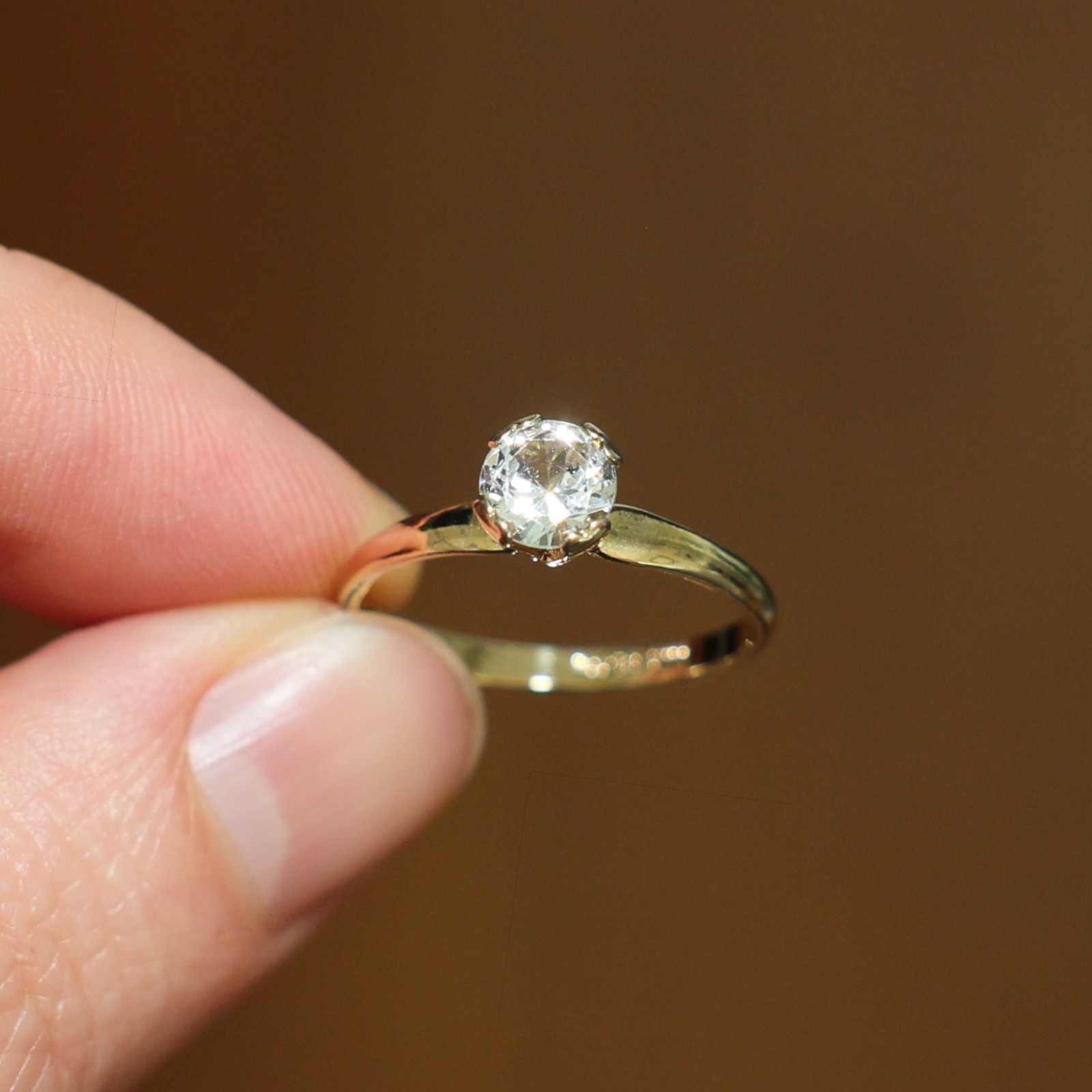 Gorgeous 14K GE Gold Plated Round Cut Solitaire CZ Engagement Ring ~ Size 8 🔥